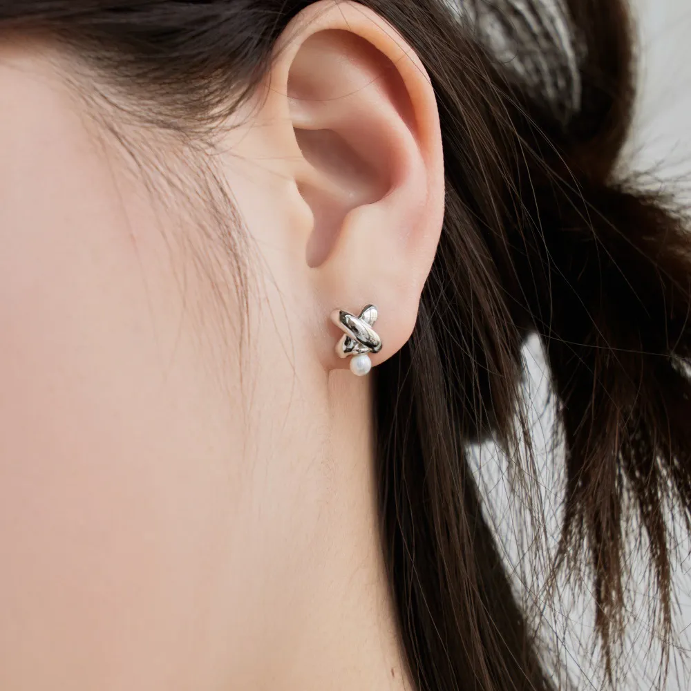 X Letter Pearl Stud Earring 40500011 - image2