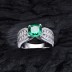 925 Sterling Silver Elegant Emerald Zirconia Band Ring 70100272